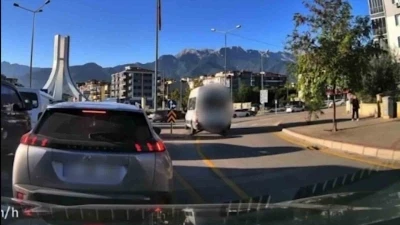 Trafiğe girmek istemeyen uyanık sürücüler polisin radarına takıldı
