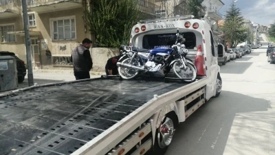Trafik denetiminde 2 motosiklet s&uuml;r&uuml;c&uuml;s&uuml;ne 254 bin TL ceza

