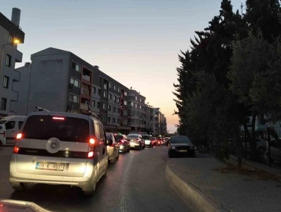Trafik yoğunluğundan Kuşadası da nasibini aldı
