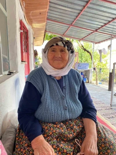 Traktörün çarptığı yaşlı kadın hayatını kaybetti
