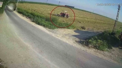Trakt&ouml;r&uuml;n pulluğuna takılarak &ouml;l&uuml;mle burun buruna gelen &ccedil;ift&ccedil;inin korku dolu anları kamerada
