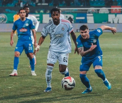 Tredyol S&uuml;per Lig: &Ccedil;aykur Rizespor: 2 - Beşiktaş: 0 (İlk yarı)
