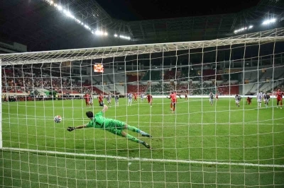 Trendyol 1. Lig: Amed Sportif Faaliyetler: 4  - Ankara Keçiörengücü: 1
