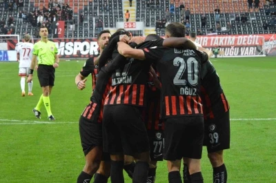Trendyol 1. Lig: &Ccedil;orum FK: 2 - &Uuml;mraniyespor: 0

