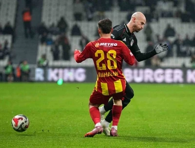 Trendyol S&uuml;per Lig: Beşiktaş: 0 - Kayserispor: 0 (İlk yarı)
