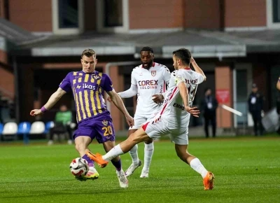 Trendyol S&uuml;per Lig: Ey&uuml;pspor: 0 - Samsunspor: 0 (Ma&ccedil; devam ediyor)
