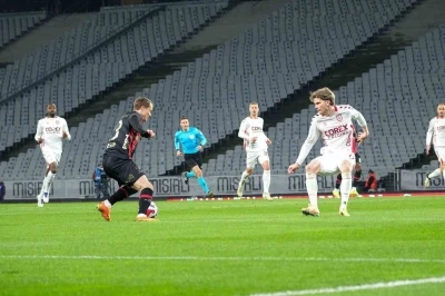 Trendyol S&uuml;per Lig: Fatih Karag&uuml;mr&uuml;k: 0 - Samsunspor: 0 (İlk yarı)
