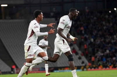 Trendyol Süper Lig: Fatih Karagümrük: 1 - Trabzonspor: 3 (İlk yarı)
