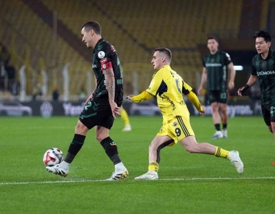 Trendyol S&uuml;per Lig: Fenerbah&ccedil;e: 0 - Konyaspor: 0 (Ma&ccedil; devam ediyor)
