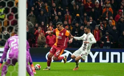 Trendyol S&uuml;per Lig: Galatasaray: 0 - Gaziantep FK: 0 (İlk yarı)
