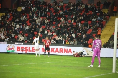 Trendyol S&uuml;per Lig: Gaziantep FK: 0 - Beşiktaş: 2 (Ma&ccedil; sonucu)
