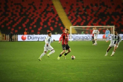 Trendyol S&uuml;per Lig: Gaziantep FK: 2 - Kasımpaşa: 1 (Ma&ccedil; sonucu)
