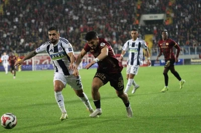 Trendyol S&uuml;per Lig: Gen&ccedil;lerbirliği: 3 - Kasımpaşa: 2 (Ma&ccedil; sonucu)
