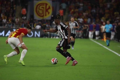 Trendyol Süper Lig: Göztepe: 3 - Beşiktaş: 0 (Maç sonucu)
