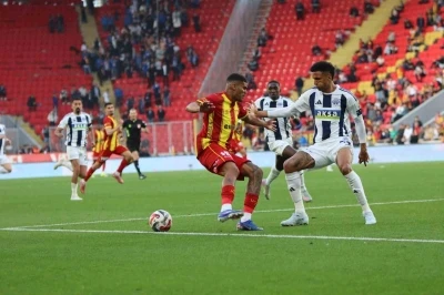 Trendyol S&uuml;per Lig: G&ouml;ztepe: 3 - Kasımpaşa: 3 (Ma&ccedil; sonucu)
