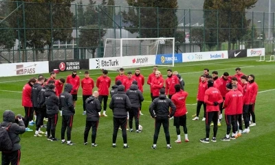 Trendyol S&uuml;per Lig: Kasımpaşa: 1 - Kayserispor: 0 (Ma&ccedil; devam ediyor)
