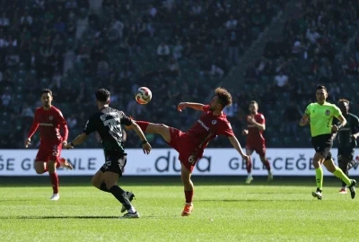 Trendyol S&uuml;per Lig: Kocaelispor: 0 - Gaziantep FK: 0 (Ma&ccedil; devam ediyor)

