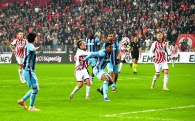 Trendyol S&uuml;per Lig: Samsunspor: 0 - Trabzonspor: 3 (Ma&ccedil; sonucu)
