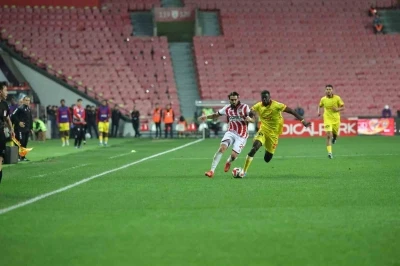 Trendyol S&uuml;per Lig: Samsunspor: 3 - G&ouml;ztepe: 0 (Ma&ccedil; sonucu)
