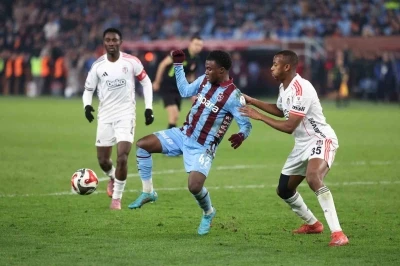 Trendyol Süper Lig: Trabzonspor: 3 - Beşiktaş: 3 (Maç sonucu)
