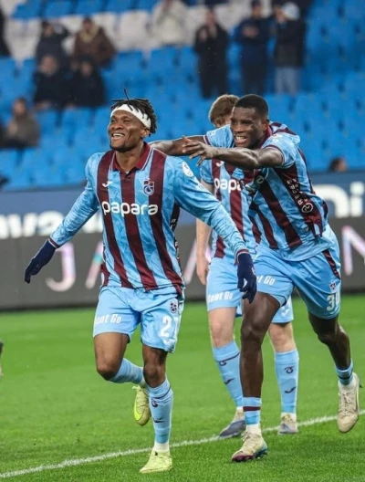 Trendyol S&uuml;per Lig: Trabzonspor: 3 - Fatih Karag&uuml;mr&uuml;k: 1 (Ma&ccedil; sonucu)
