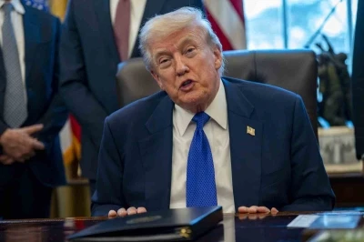 Trump: "(Diego Garcia Adası) &Ouml;nemli askeri &uuml;steki varlığımızın tehdit edilmesine izin vermeyeceğim"
