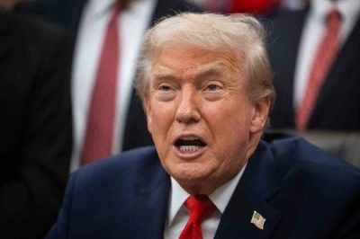 Trump: &quot;(Epstein) Yüzlerce insanla fotoğrafı var, onun hakkında hiçbir şey bilmiyorum&quot;
