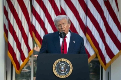 Trump: &quot;İsrail ben izin verir vermez Gazze sokaklarına geri döner&quot;
