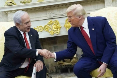 Trump: &quot;Netanyahu bir savaş kahramanı, ben de öyleyim&quot;
