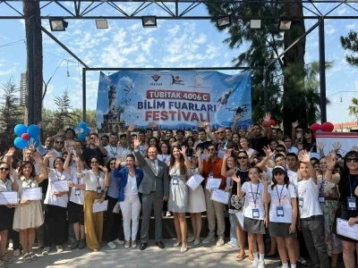 &lsquo;T&Uuml;BİTAK 4006-C Bilim Fuarları Festivali&rsquo; İzmir&rsquo;de kapılarını a&ccedil;tı
