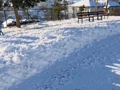 Tufanbeyli buz kesti
