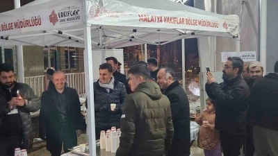 Tunceli&rsquo;de Berat Kandili&rsquo;nde vatandaşlara salep ikram edildi
