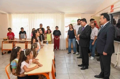 Tunceli’de halı saha bakım onarım protokolü
