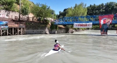 Tunceli&rsquo;de kano yarışları başladı
