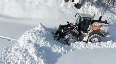Tunceli&rsquo;de kar yağışı etkili oldu: 178 k&ouml;y yolu kapandı
