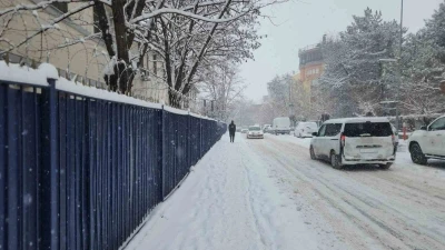 Tunceli&rsquo;de motokurye ve kış lastiği bulunmayan t&uuml;m ara&ccedil;ların trafiğe &ccedil;ıkışı yasaklandı
