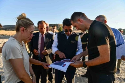 Tunceli’de saatte 160 ton sıcak asfalt üretecek plentin altyapı çalışmaları başladı
