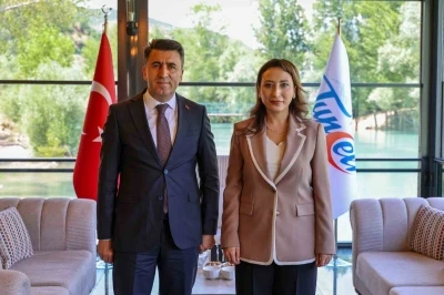 Tunceli&rsquo;nin ilk kadın kaymakamı g&ouml;reve başladı

