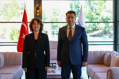 Tunceli&rsquo;nin ilk kadın Vali Yardımcısı Dilara Şenoğlu g&ouml;reve başladı

