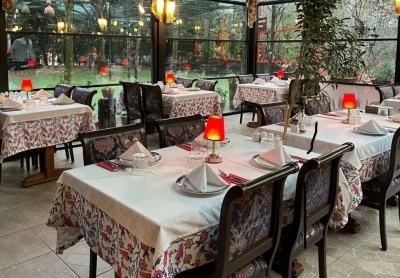 T&Uuml;RES&rsquo;ten işletmelere &ccedil;ağrı: &lsquo;&lsquo;Masa ve kuver kalktı, bedeli men&uuml;ye yansıtılmamalı&rsquo;&rsquo;
