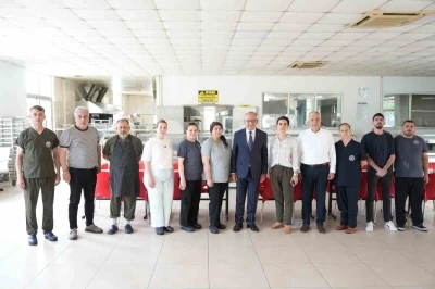 Turgutlu&rsquo;da aşevine 12 ton 400 kiloluk kurban bağışı
