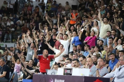 Turgutlu&rsquo;da kadın basketboluna b&uuml;y&uuml;k ilgi
