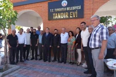 Turgutlu&rsquo;da mahalle k&uuml;lt&uuml;r&uuml;n&uuml; yaşatacak &rsquo;Tandır Evi&rsquo; hizmete a&ccedil;ıldı
