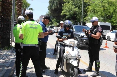 Turgutlu&rsquo;da yaz aylarının gelmesiyle kask denetimleri artırıldı
