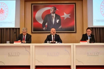 Turizm sezonu Kuşadası&rsquo;nda masaya yatırıldı
