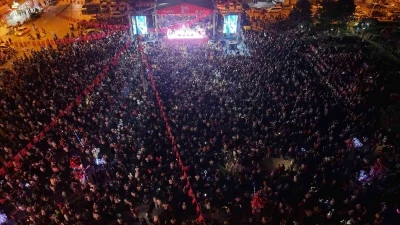 Türk Halk Müziği sanatçıları, Zafer Bayramı’na özel konserde sahne aldı

