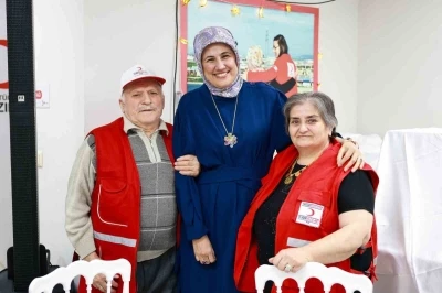 T&uuml;rk Kızılay, huzurevi sakinleriyle iftarda buluştu
