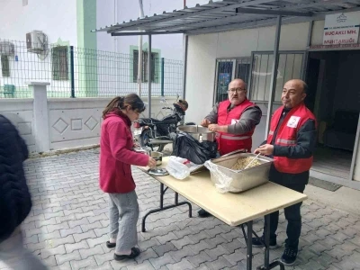T&uuml;rk Kızılay Silifke Şubesi&rsquo;nden Ramazan&rsquo;da B&uuml;y&uuml;k dayanışma
