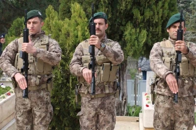 T&uuml;rk Polis Teşkilatı&rsquo;nın 181&rsquo;inci yıl d&ouml;n&uuml;m&uuml;nde şehitler dualarla anıldı
