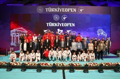 T&uuml;rk sporculardan, 13. Uluslararası T&uuml;rkiye A&ccedil;ık Taekwondo Turnuvası&rsquo;nda 262 madalya
